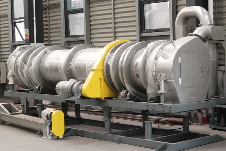 金屬污泥烘干機可以將金屬污泥再加工處理再利用，具有良好的社會經(jīng)濟環(huán)境效益。
