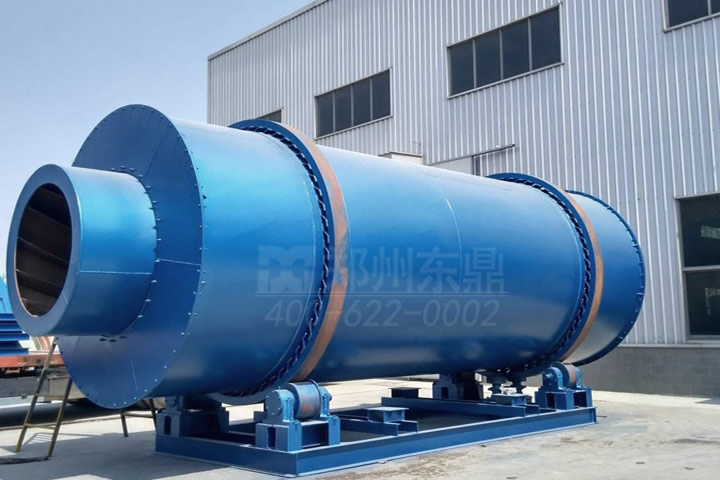 沙子烘干機(jī)主要用于干粉砂漿行業(yè)所用的黃砂、河沙及鑄造行業(yè)用于各種規(guī)格型砂的脫水烘干。